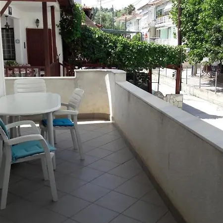 Beautiful 70 Meters From The Sea Apartment *
